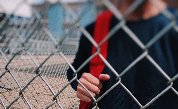 15-latek napadł z nożem na czwórkę rówieśników. Zażądał pieniędzy