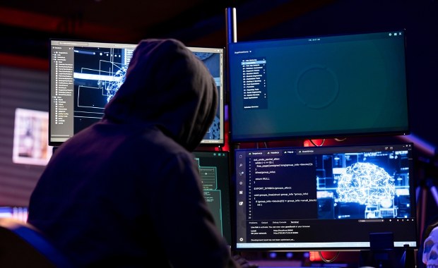15-latek zhakował państwową agencję. Chciał sprzedać dane milionów osób