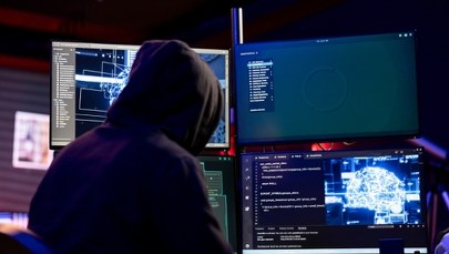 15-latek zhakował państwową agencję. Chciał sprzedać dane milionów osób