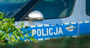 15-latka na crossie uderzyła w drzewo. Tragiczny wypadek w Pomorskiem