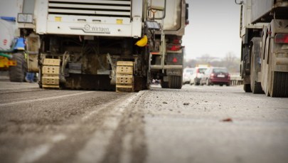 15-latka zginęła pod kołami tira. Śledczy badają, czy nie była szykanowana