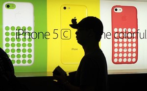 15-letni chłopiec zmarł przy produkcji iPhone'a 5c