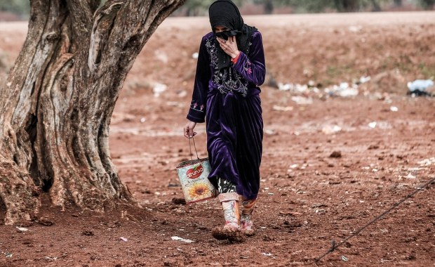 15-letnia Szwedka uwolniona z rąk ISIS. W niewoli urodziła syna