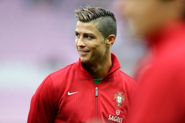 15 milionów euro rocznie dla Ronaldo? Piłkarz negocjuje z Realem /SALVATORE DI NOLFI /PAP