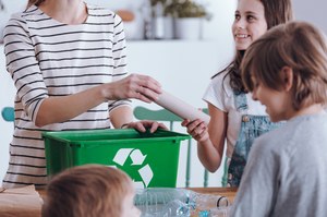 15 śmieci, z którymi każdy ma problem. Nikt nie wie, do jakiego kosza je wrzucać
