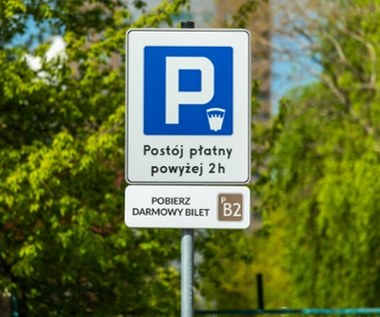 150 zł za przejechanie przez parking. To legalne?