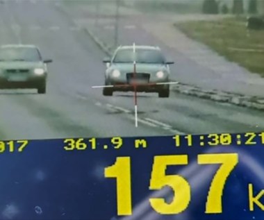 157 km/h w obszarze zabudowanym. Nie poczuł prędkości bo… "ma dobre auto"