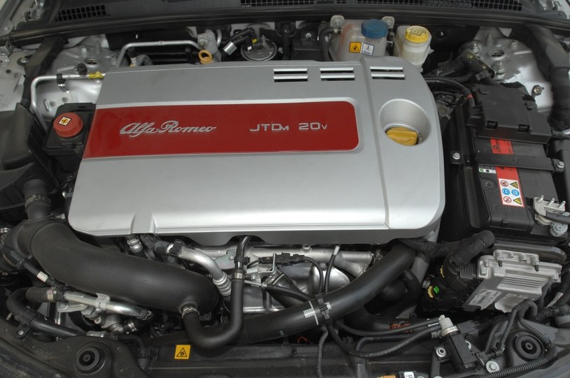 „159” 2.4 JTDm to potwierdzenie, że Alfa Romeo najlepsza jest z dieslem. /Motor