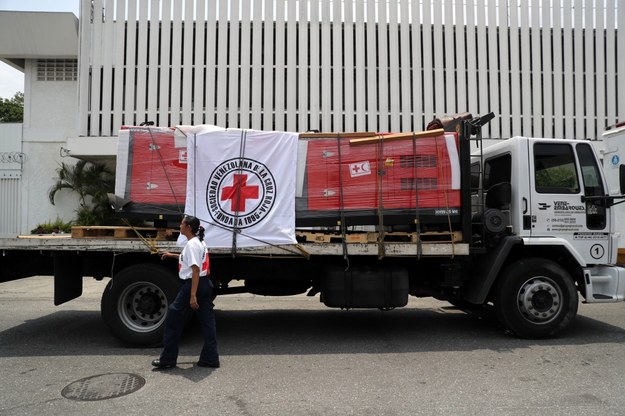 16 kwietnia pomoc dotarła do Caracas /Miguel Gutierrez /PAP/EPA