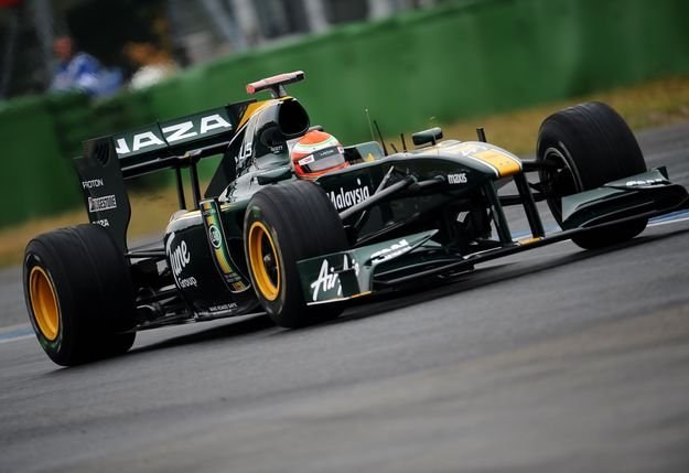 16-letni Nabil Jeffri testował bolid teamu Lotus-Cosworth /AFP