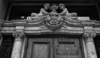 16 stycznia 1976 r. Wybuch bomby przed polskim konsulatem