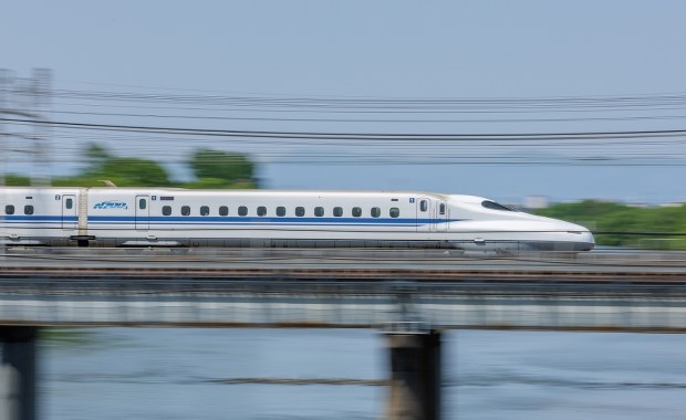 164 kilometry betonu i stali. Oto najdłuższy most kolejowy świata