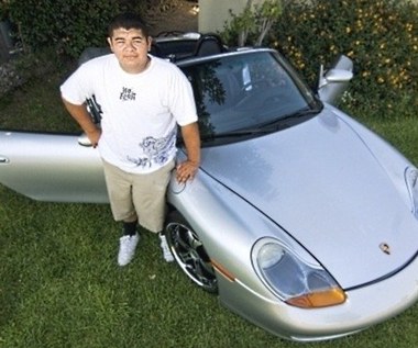17-latek zamienił telefon na Porsche
