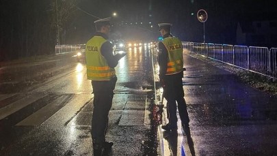 17-latkowie potrąceni na przejściu dla pieszych. Apel policji