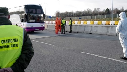 17 przypadków koronawirusa w Polsce. Kontrole sanitarne na granicach z Niemcami i Czechami [RELACJA 9 marca] 
