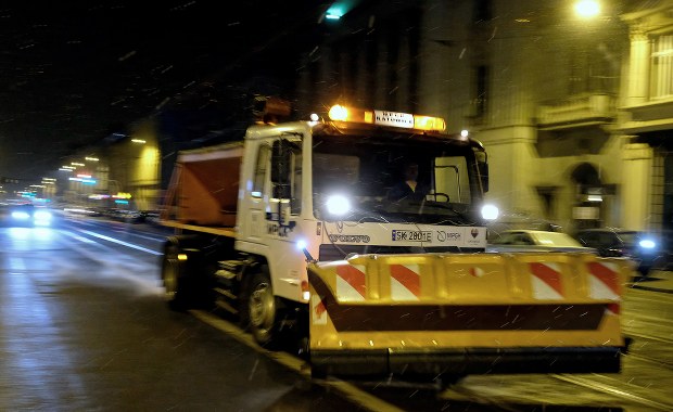 170 posypywarek wyjechało na ulice Warszawy