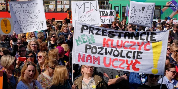 18 kwietnia w Katowicach odbył się protest strajkujących nauczycieli / 	Andrzej Grygiel    /PAP