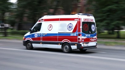 18-latek najpierw na masce, potem pod kołami. O krok od tragedii