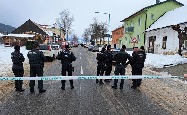 18-latek zabił wicedyrektorkę szkoły i uczennicę. Atak przy granicy z Polską