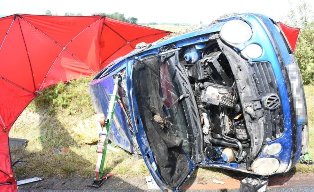 18-latka nie żyje, 21-latka w szpitalu. Prędkość przyczyną tragedii na Podkarpaciu?