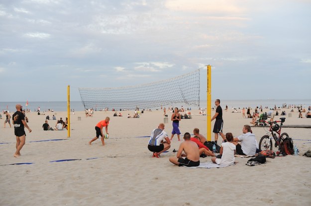 18 sierpnia na plaży w Gdyni doszło do pobicia meksykańskich marynarzy przez grupę Polaków /Piotr Pędziszewski /PAP