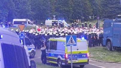 ​180 z jednej strony, 150 z drugiej. Planowana ustawka przed meczem kadry