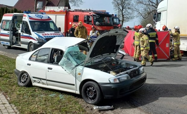 19-letni kierowca zginął w wyniku wypadku. Reanimacja trwała ponad godzinę