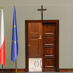 19 października 1997 r. Krzyż na ścianie Sejmu
