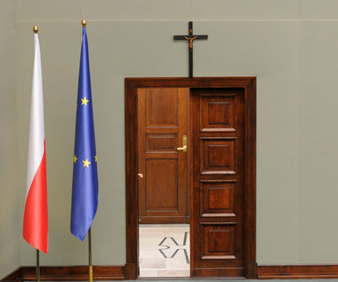 19 października 1997 r. Krzyż na ścianie Sejmu