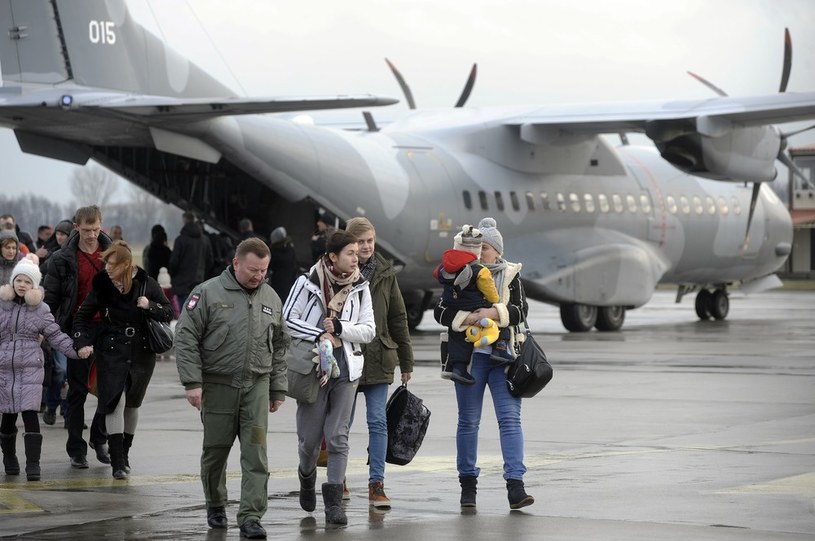 192 osoby z Donbasu ewakuował polski rząd w styczniu /Wojciech Strozyk / Reporter /East News