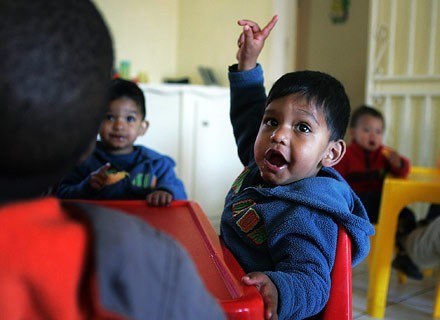 2-letni Muhammed Rayhan Sayed w Baby Hotel, Johannesburg, 21 sierpnia 2009 /AFP