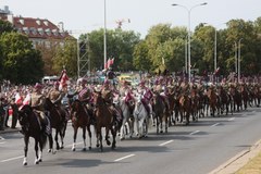 2 tys. żołnierzy i kilkaset sztuk sprzętu wojskowego na defiladzie z okazji Święta Wojska Polskiego