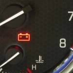 alternator 20 km i koniec jazdy. Kiedy zapali się ta kontrolka kierowca musi reagować