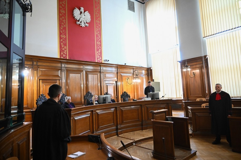 20 lat więzienia dla "Profesora" za produkcję narkotyków /Adam Warżawa /PAP