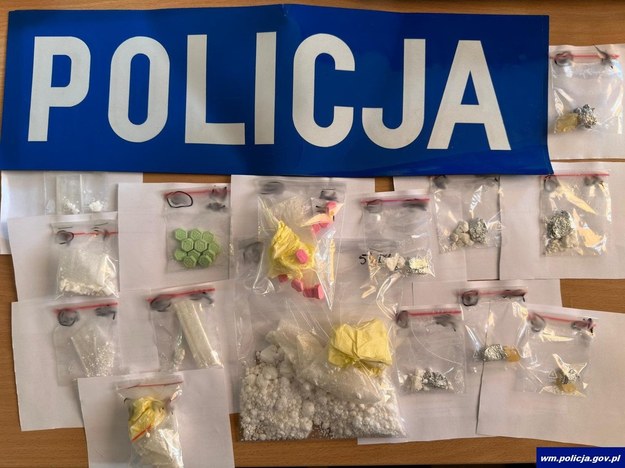 20-latek posiadał różne rodzaje narkotyków /warmińsko-mazurska policja /Policja