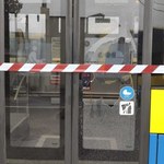 20-latek z pistoletem w rękach. Strzelał do autobusu w Tarnowie 