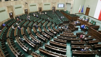 20 mln zł z budżetu dla szkoły o. Rydzyka? PiS wycofał poprawkę z budżetu