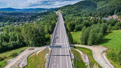 ​20 października kierowcy odetchną z ulgą. Ta droga zachwyca rozmachem