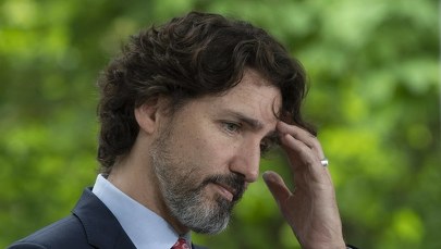 20 sekund ciszy. Znaczące milczenie Trudeau w sprawie zamieszek w USA 