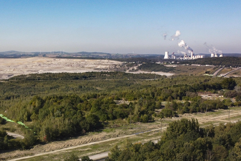 20 września TSUE nałożył na Polskę karę 500 tys. euro dziennie za niewdrożenie środka tymczasowego i niezaprzestanie wydobycia węgla brunatnego w kopalni /TOMASZ GOLLA/AGENCJA SE /East News