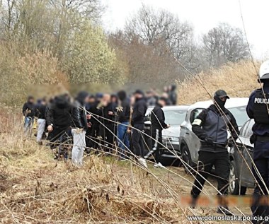 200-osobowa bitwa kiboli udaremniona. Wybrali się "na grzyby"