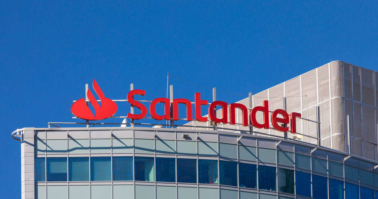 2000 osób do zwolnienia w ​Santander Bank Polska /Arkadiusz Ziółek /East News