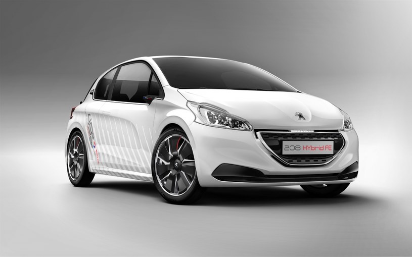 208 HYbrid FE powstał we współpracy Peugeota z koncernem naftowym Total. /Peugeot