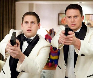 "21 Jump Street": Gruby i głupszy sięgają po zabójczą broń