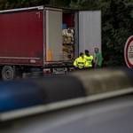 21 rannych w wypadku w Czechach. Kierowca uciekał furgonetką z migrantami