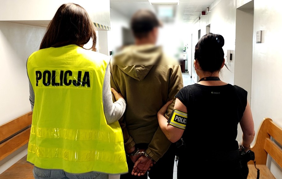 22-late groził nożem na Akademii Piotrkowskiej /Policja /