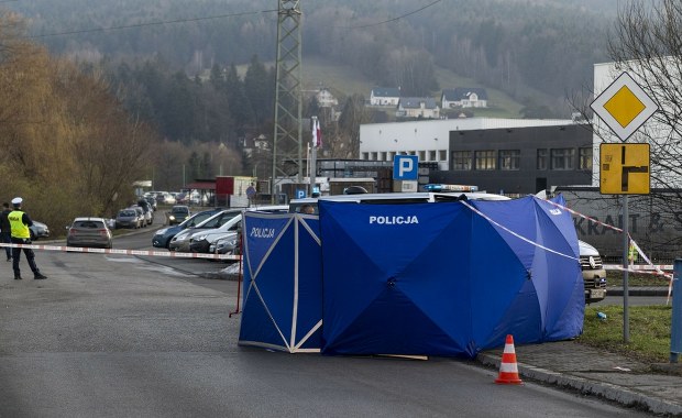 23-latek z nożem zaatakował policjanta i zginął. Nowe informacje z prokuratury