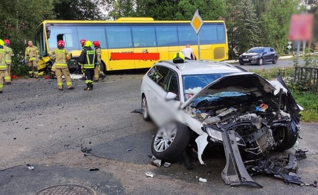 23 osoby w szpitalach po wypadku autobusu w Karpaczu