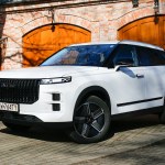 2300 zł miesięcznie na samochód. Polacy płacą za auta więcej niż za mieszkanie