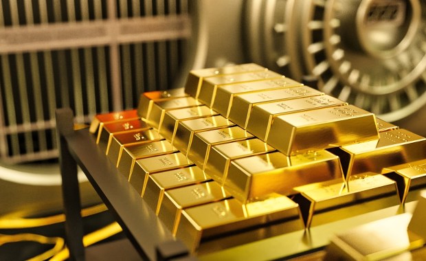 2437 ton złota wróciło do Francji. Sensacyjny transfer rezerw z USA